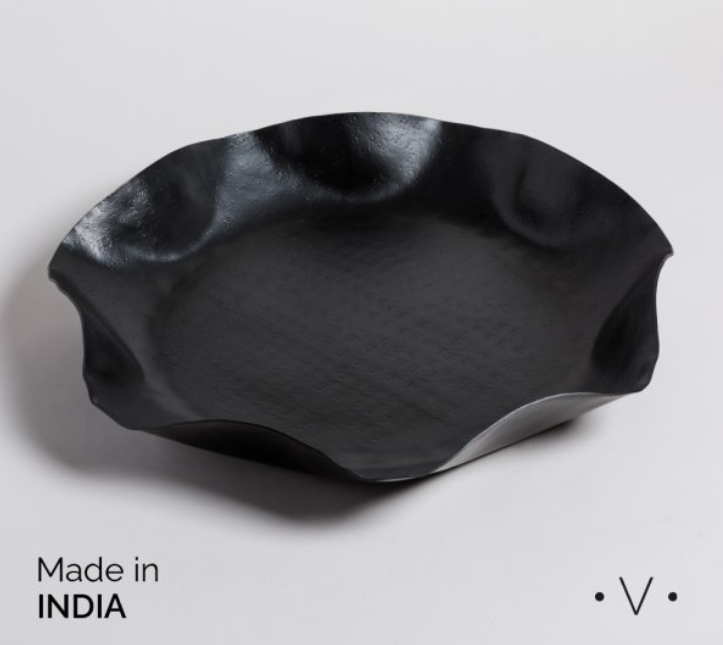 CENTRO DE MESA BHIMA NEGRO 47X7,5 CM VASSA