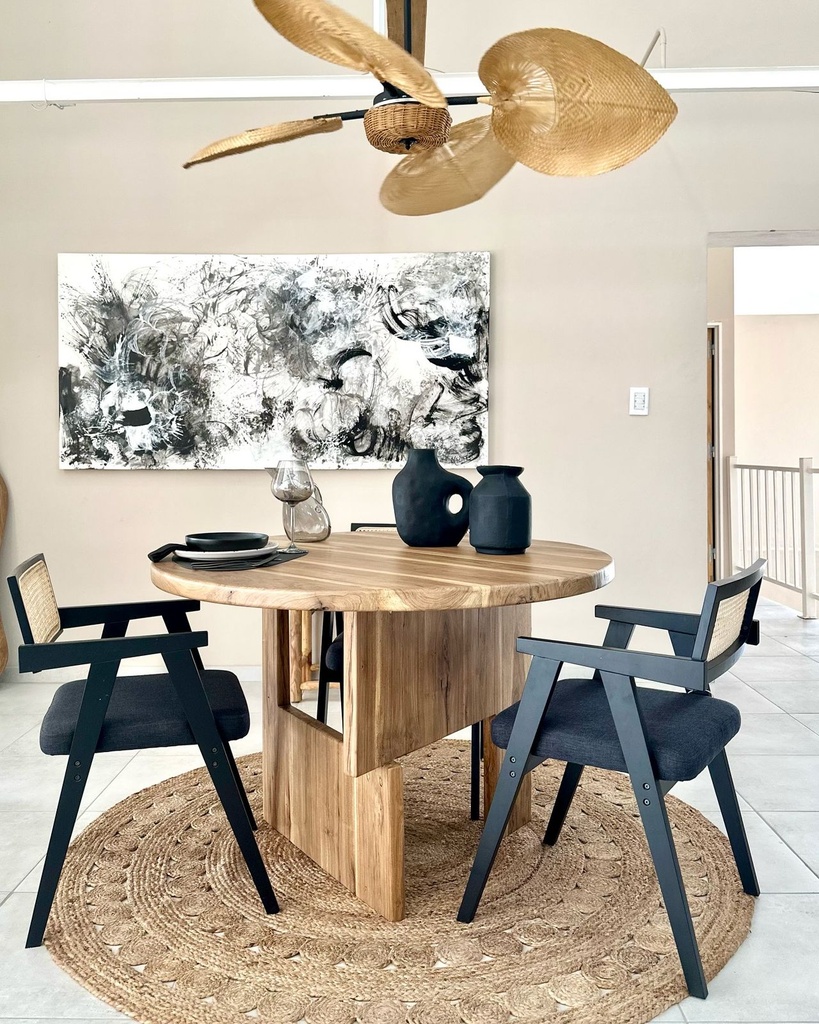 MESA NEXO REDONDA DE 1,3 M. - MADERA DE LAUREL