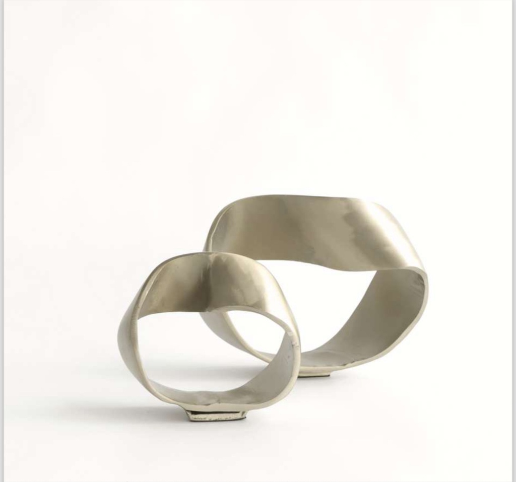 ADORNO DE MESA TRIANGULO SMALL GOLD