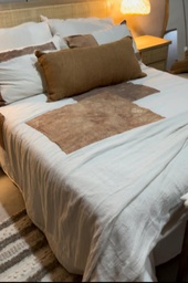 ACOLCHADO BATIC TIERRA QUEEN + 2 ALMOHADAS